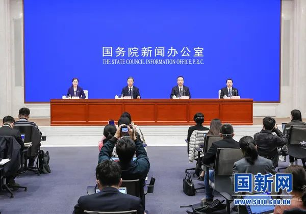 <strong>國家發(fā)改委：加快交通、水利、能源等重大基礎設施建設</strong>